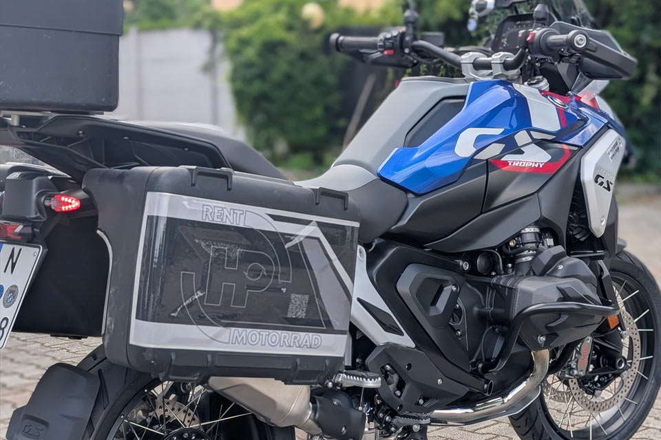 Siamo fornitori ufficiali di adesivi per HP Motorrad