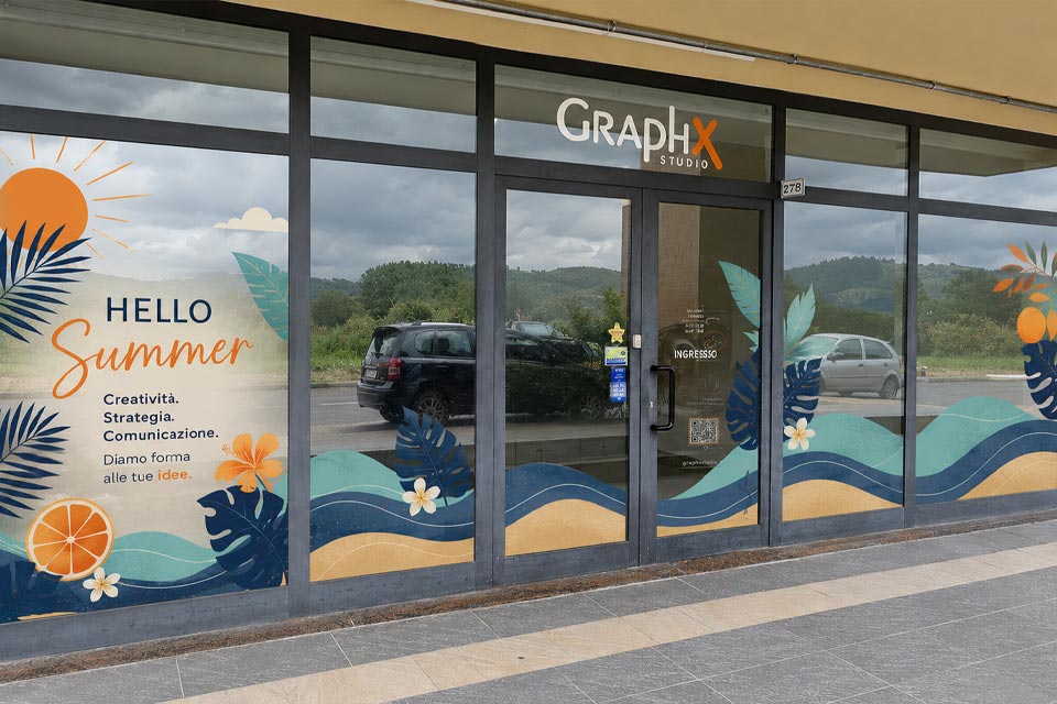 Vetrine estive e saldi: idee grafiche per attirare clienti